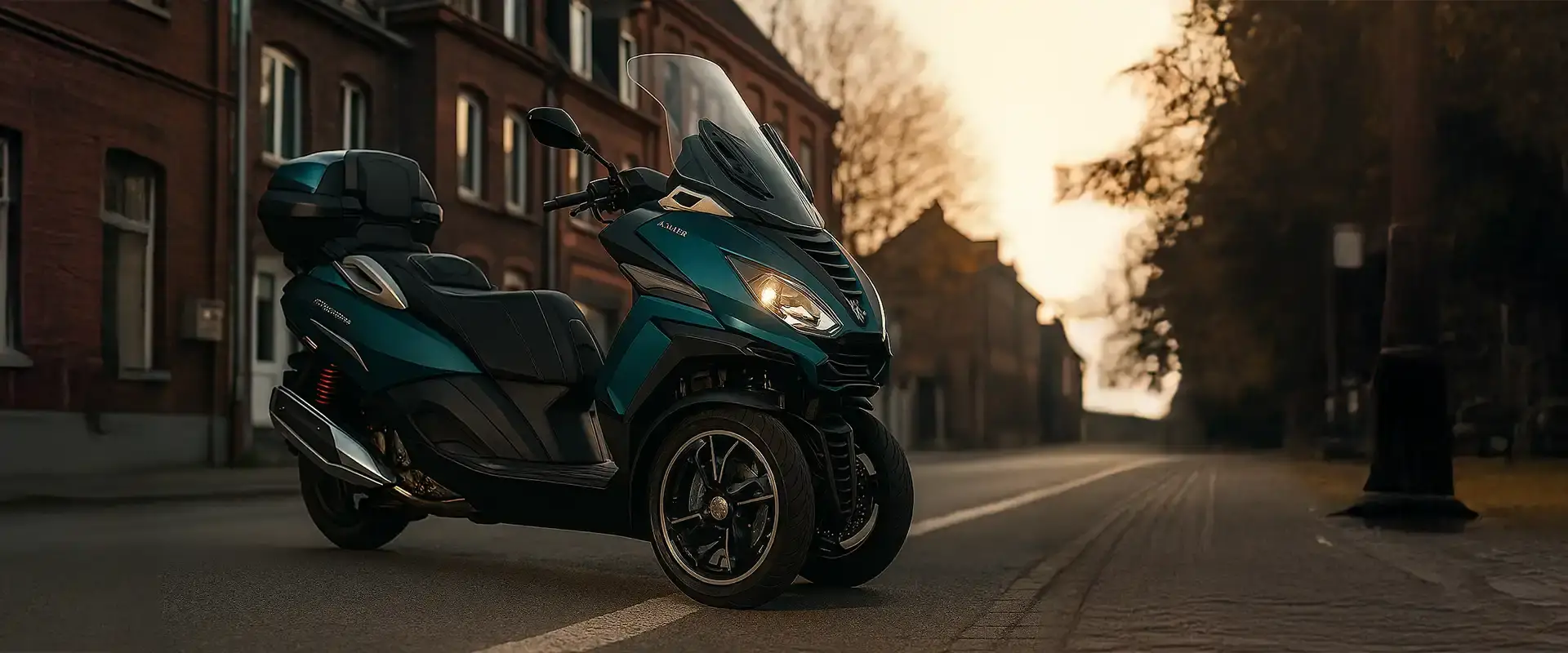 Scooters & motos Peugeot : concessionnaire officiel